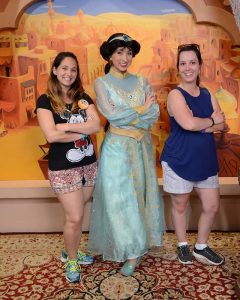 Free things at Disney World - Did you know that there really are things you can get for FREE at Disney World? It's true! Whenever we travel to Disney we always take advantage of the free things they have to offer, and I'm sharing them all on the blog today!