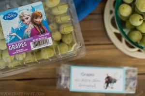 Make a study break care package for your school goers to get them motivated to do their homework featuring FROZEN grapes as a fun and healthy snack! #ad