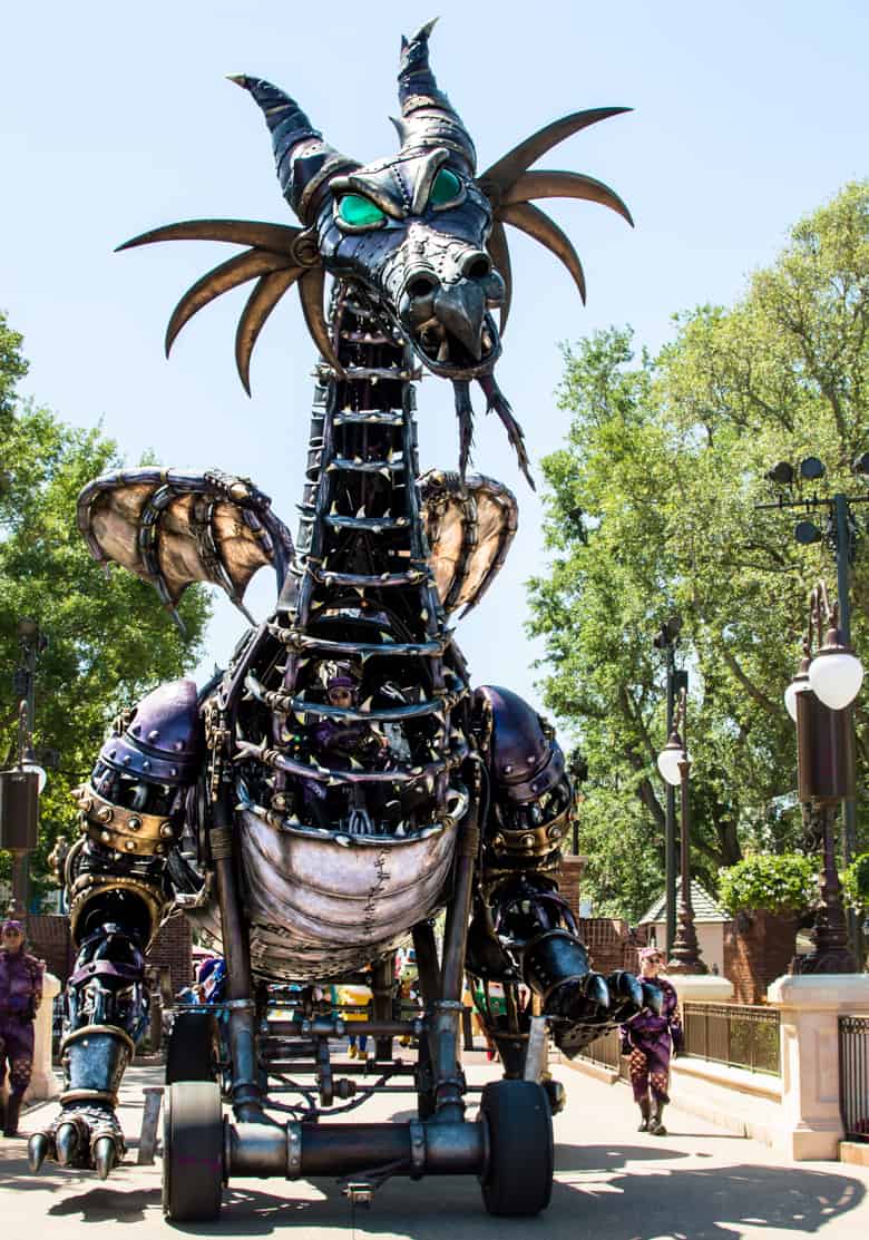 The Complete Guide to Watching Parades at Disney World