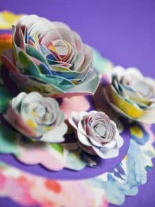 3D Paper Flowers - Sometimes it seems like all I do with my Silhouette Machine are crafts with vinyl. But I'm starting to make myself use paper more because it's easy and cheap! Like these 3D paper flowers, they're a quick craft to do on a rainy day and there are so many different kinds to make!