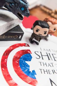 how to distress vinyl on a Game of Thrones shirt
